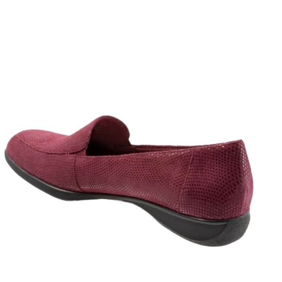 Trotters Jenn Mini Dots loafers - Picture 4 of 11